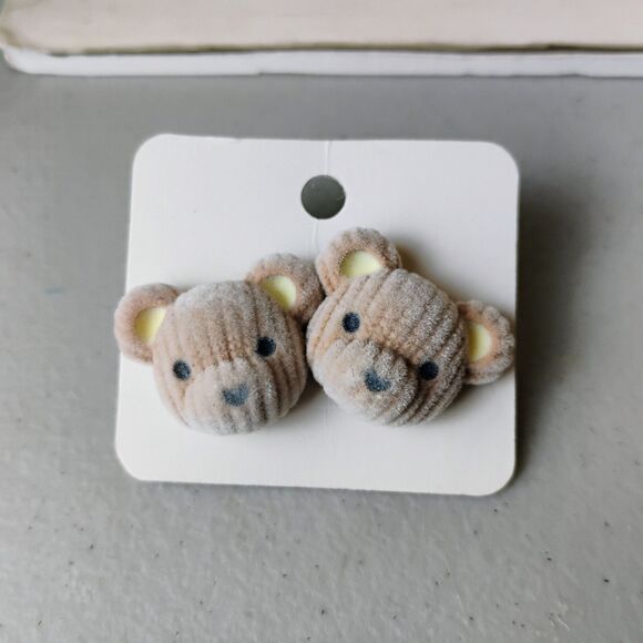 (2) NEW Flocked Bunny Rabbit & Corduroy Bear Stud Earrings Cute, Funky 3D - Picture 3 of 3